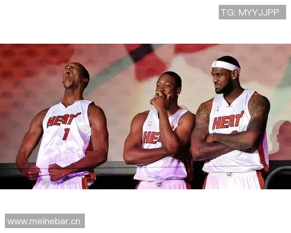 岁月如歌白发渐显詹姆斯与库里媒体日采访照引发球迷感慨