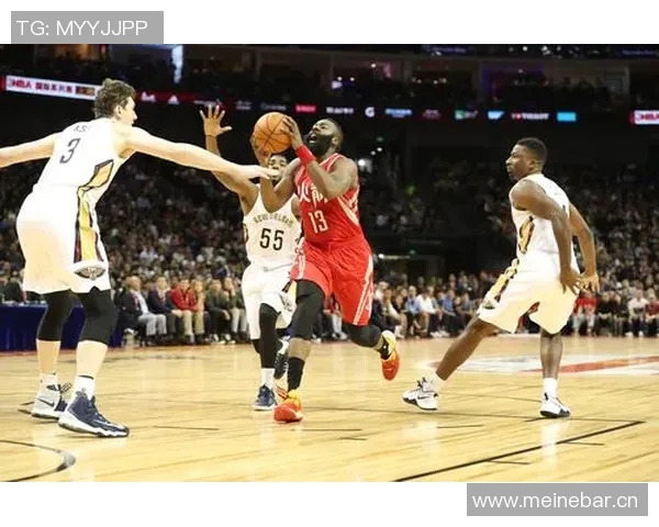 双塔组合强势出击火箭对决鹈鹕先发阵容解析