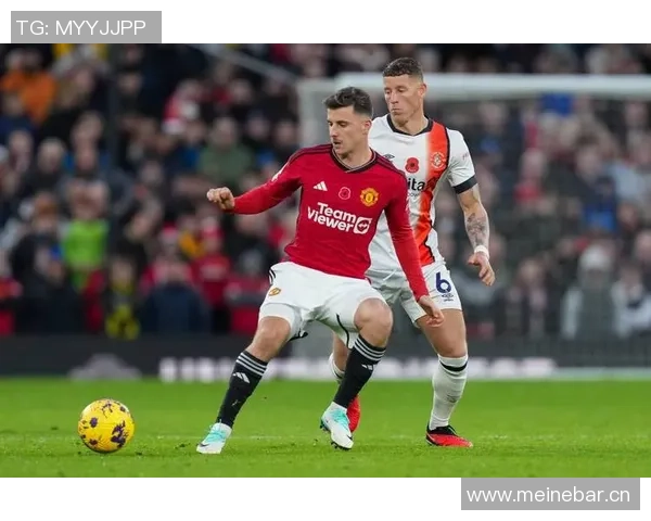 挑战英超传统强队樱桃军团蓄势待发迎接新赛季